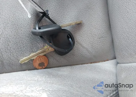 2006 Hyundai Sonata Gls V6/Lx V6 z USA, uszkodzony, nr VIN 5NPEU46F16H030620